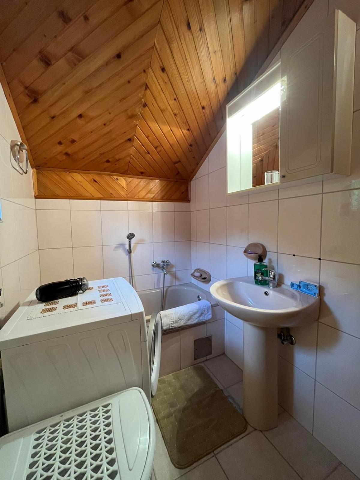Guesthouse Vratnik Sarajevo Ngoại thất bức ảnh
